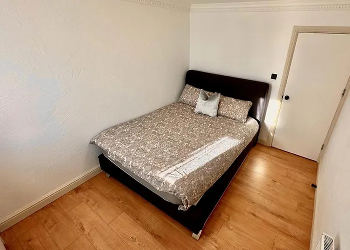 Flat 5 - Stay In Aldgate