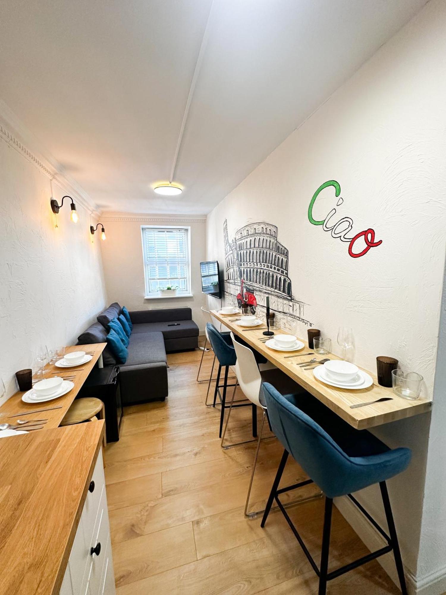 Flat 5 - In Aldgate